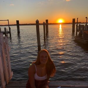 Meet your Posher, Nina